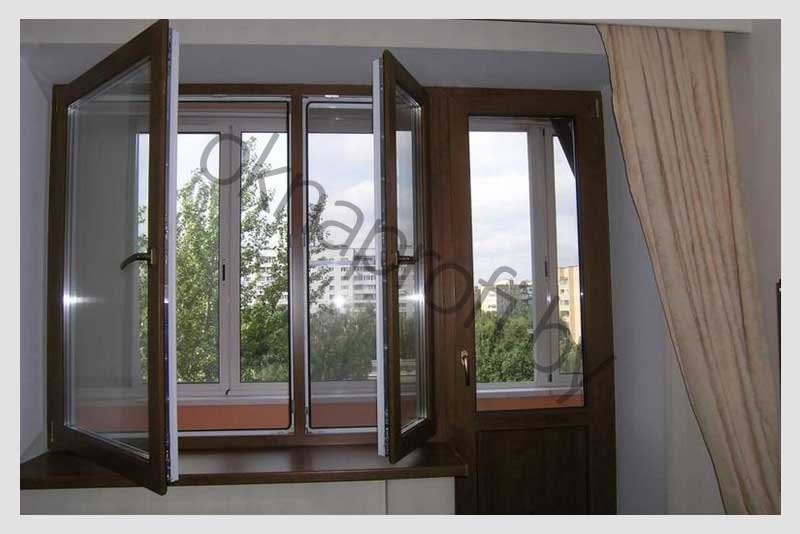 Балконная дверь с окном